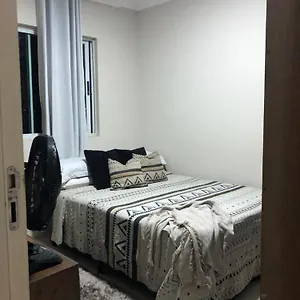  Quarto em Acomodações Particulares Fb House I Com Wc Uso Exclusivo Brasil